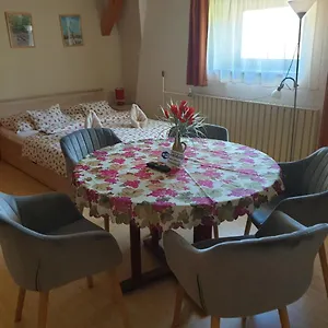 Vecsey Apartman Eger